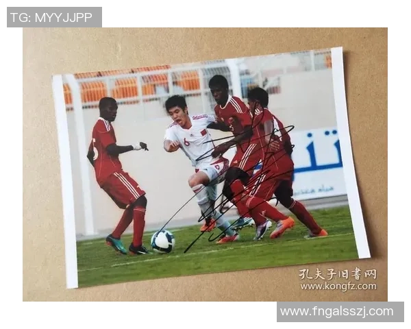 足球明星七寸照片背后的故事与魅力揭秘,探索他们的职业生涯与个人风采